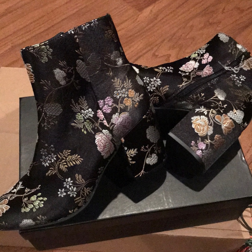 Black Floral Boots